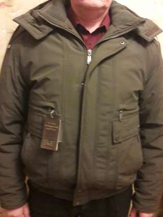 Новую зимнюю мужскую куртку