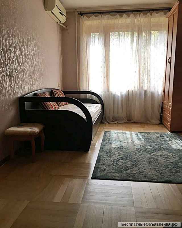 Сдаю 1к.кв. ул. Города Волос 3/5кирп. 33м. ремонт