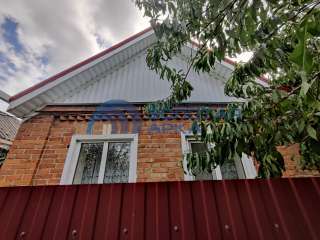 Кирпичный дом не далеко от центра ст. Елизаветинская