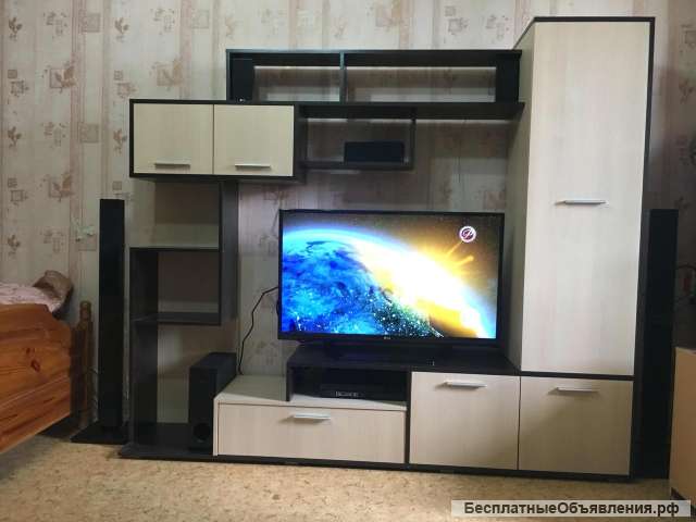 Стенка, диван