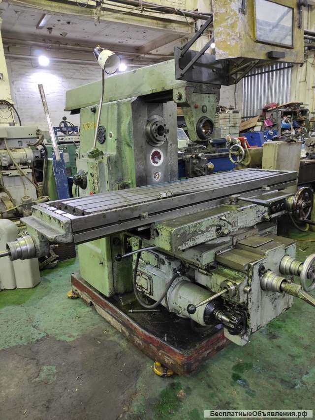 Горизонтальный фрезерный станок 6р83