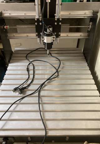 Фрезерный станок с ЧПУ