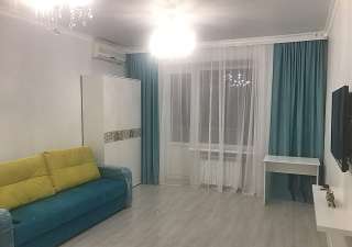 Сдаю 2к.кв. ул. Горького 2/5кирп. 55м. ремонт
