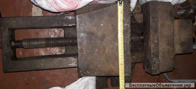 Тиски станочные 250мм