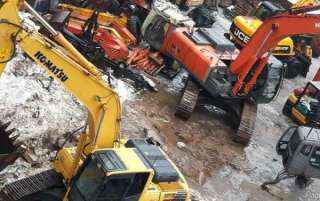 Экскаватор Хитачи Hitachi ZX330 Бу гусеницы в сборе продажа выкуп