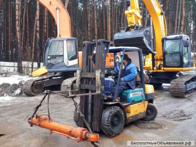 Экскаватор Хундай Hyuhdai R300, R320 Бу гусеницы в сборе продажа выкуп
