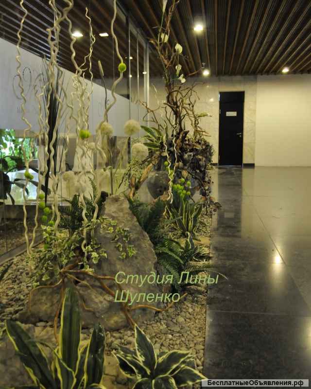 Оформление витрин и интерьеров в Крыму. Тематические фотозоны, украшение выставочной зоны.