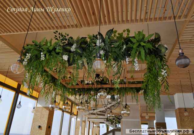 Оформление витрин и интерьеров в Крыму. Тематические фотозоны, украшение выставочной зоны.