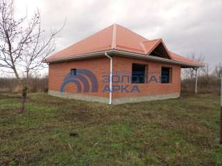 Недостроенный блочный дом