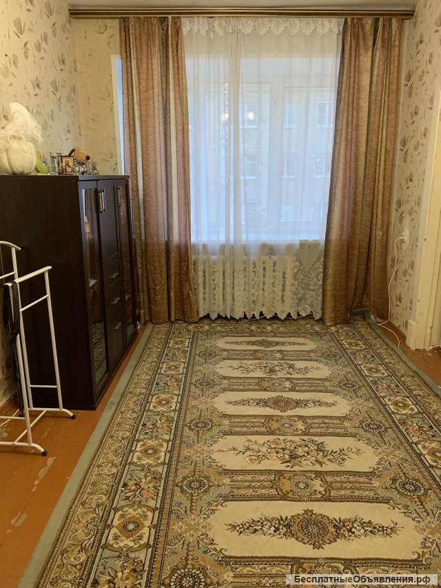 2 комнатную квартиру на 2 этаже