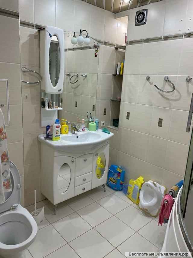 3-к. квартира, 73 м², 1/5 эт. в южном районе