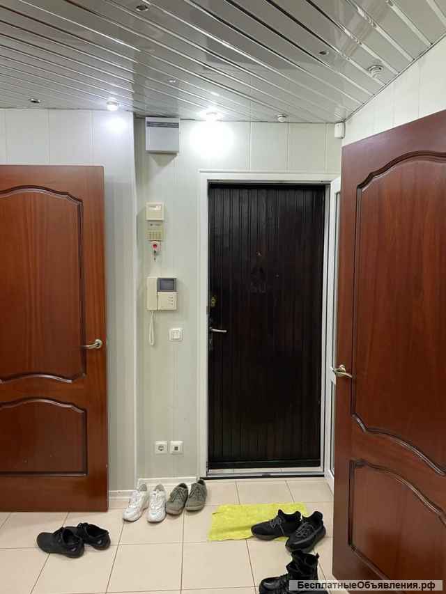 3-к. квартира, 73 м², 1/5 эт. в южном районе