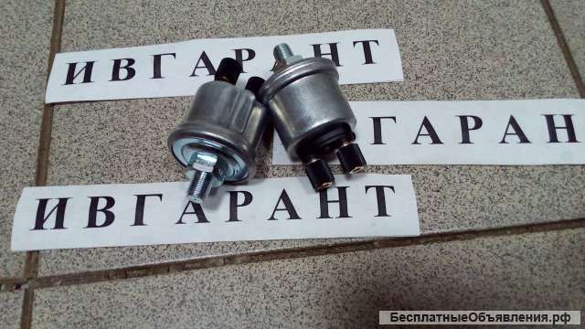 65.27441-7009 Датчик давления масла 65.27441-7009