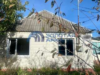 3 комнатный дом. Общая площадь 61 кв.м площадь комнат 10+13+14 кв.м площадь участка 14 сот