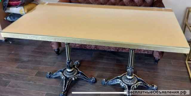 Стол из натурального дерева ясеня