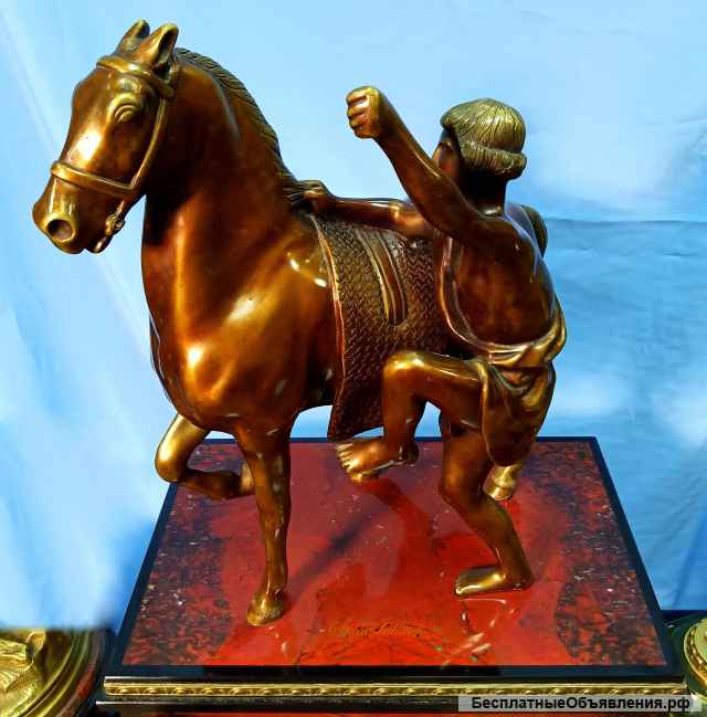 Часы каминные Мальчик с конём