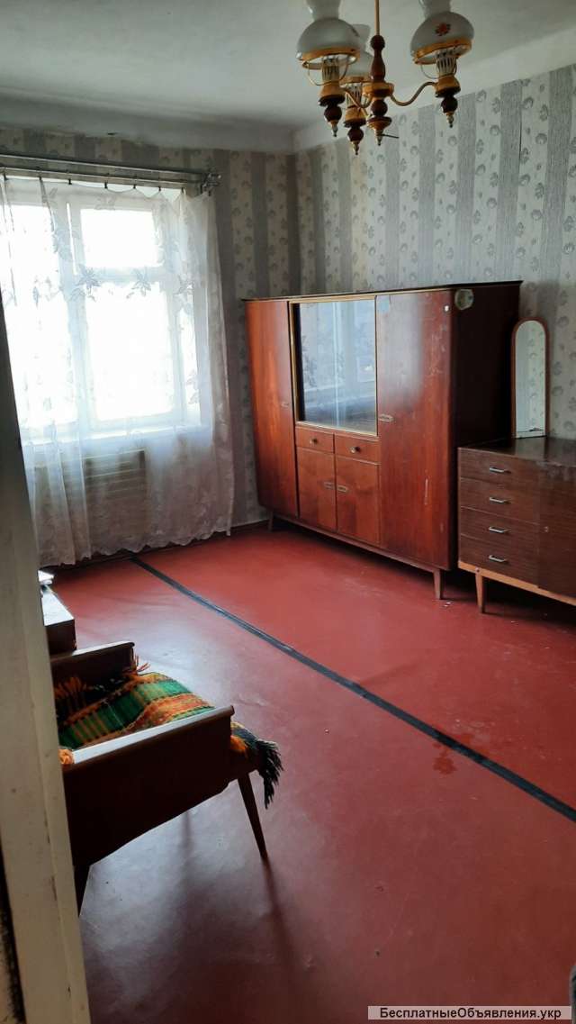 Оболонский р-н. Минский массив. Продам трехкомнатную кв-ру. пр. Минский 6А.