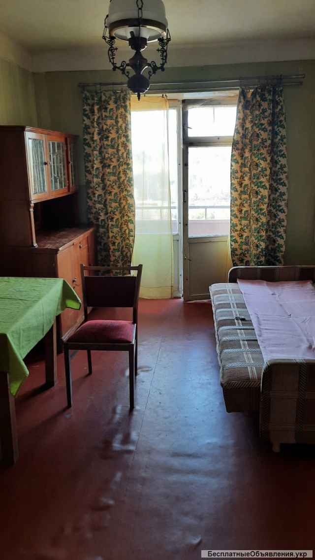 Оболонский р-н. Минский массив. Продам трехкомнатную кв-ру. пр. Минский 6А.