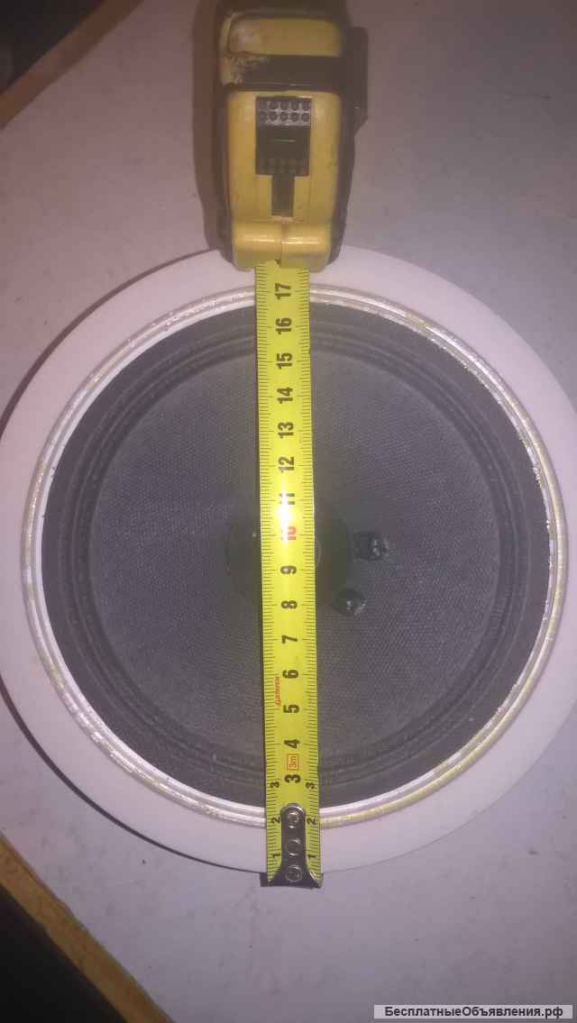 Цена за 2 шт Динамики 17cм есть 2 небольш разрыва
