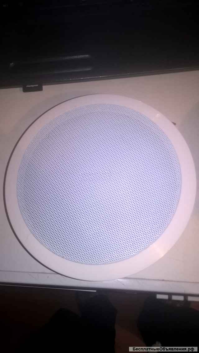 Цена за 2 шт Динамики 17cм есть 2 небольш разрыва
