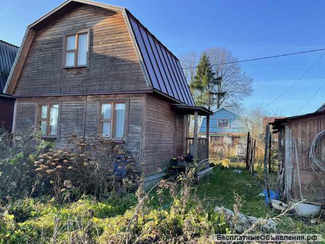 Дача 40 кв.м на участке 4.5 с. в черте города