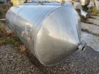 Емкость нержавеющая, объем 1,5 куб.м., вертикальная, инв 1676