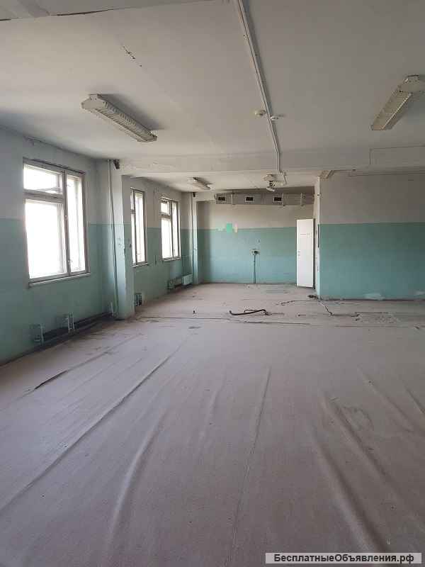 Помещения в 4 этажном здании Невинномысск, Гагарина 95