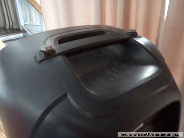 JBL EON 515 активная колонка, в идеальном состоянии