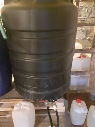 Бочка пластиковая 500 л.+ канистры