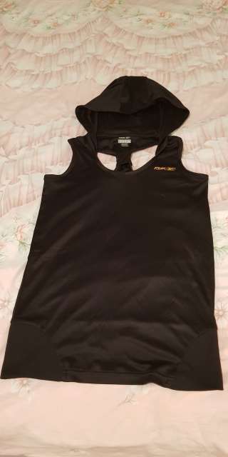 Спортивный женский топ