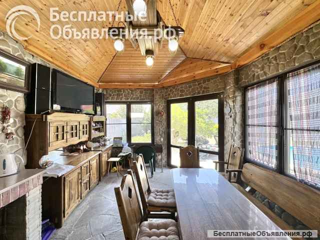 Дом 210 м2 8 сот Троицкая