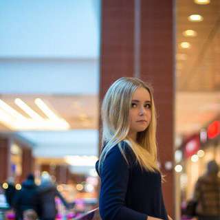 Оператор крупного торгового сайта