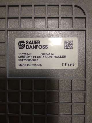 Контроллер DANFOSS MC88-015 PLUS+1 CONTROLLER