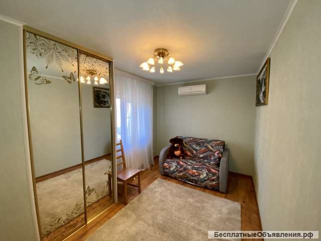 Дом 200/ 61/ 20, пгт. Яблоновский, ДНТ "Зори Кубани".