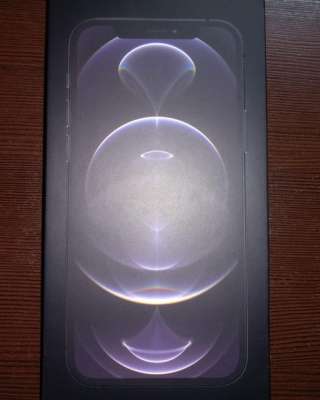 Коробка от iPhone 12