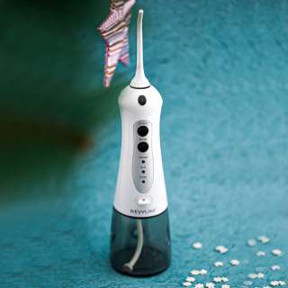 Ирригатор Revyline RL 200 XL с резервуаром в 300 мл