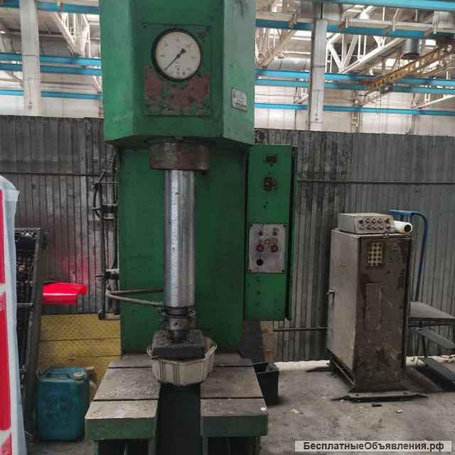 Пресс гидравлический усилие 40 тонн П6126А