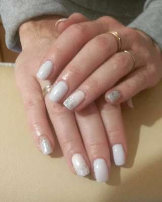 Делаю маникюр на дому