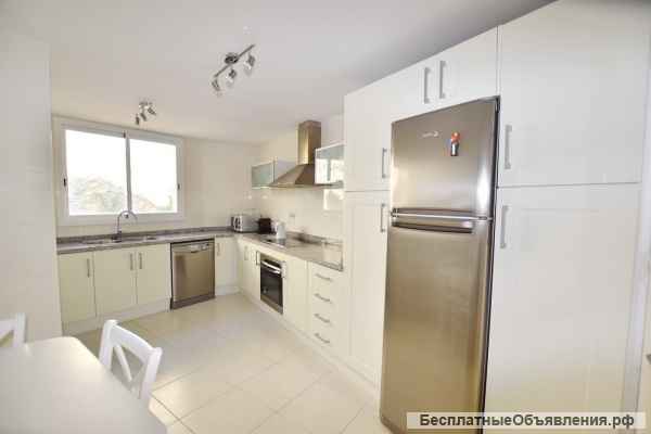 Недвижимость в Испании, Квартира с видами на море в Альтеа, Коста Бланка, Испания