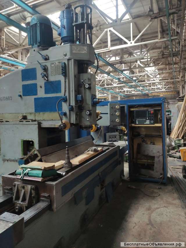 Станок фрезерный ФП-17 с чпу нц 210