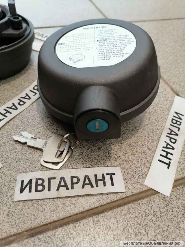 32QA-00040 Крышка-сапун гидробака 32QA-00040