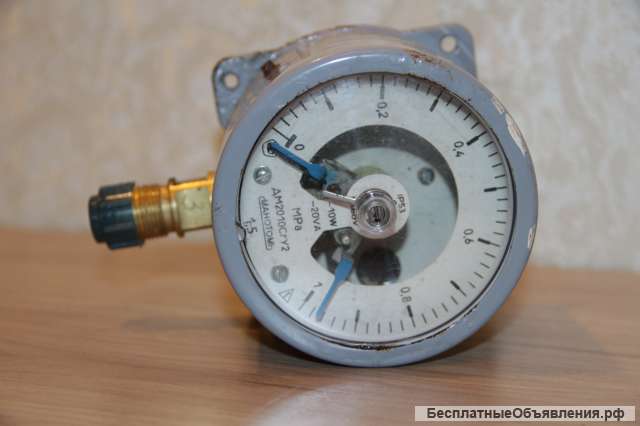 Манометр сигнализирующий дм2010сгу2