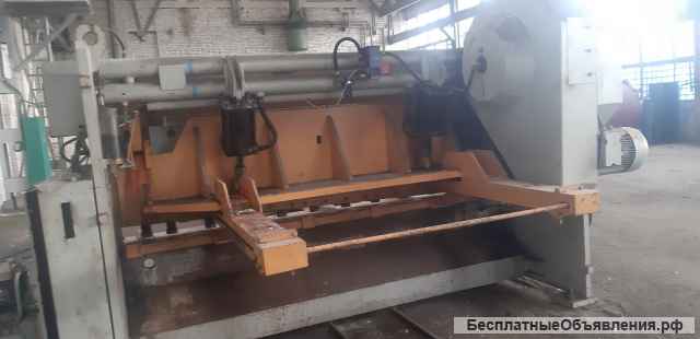 Ножницы кривошипные листовые с наклонным ножом НП3121А