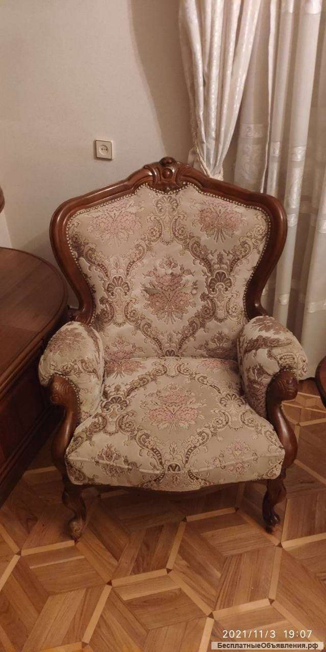 Комплект мягкой мебели SALOТTI в классическом стиле