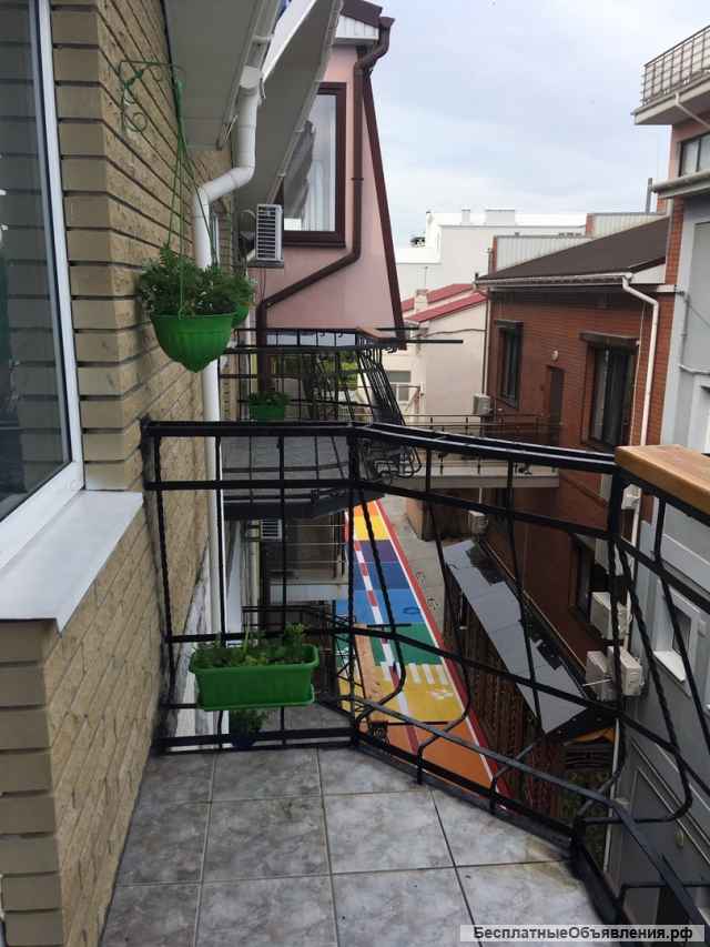 Гостиница (Эллинги) в Феодосии