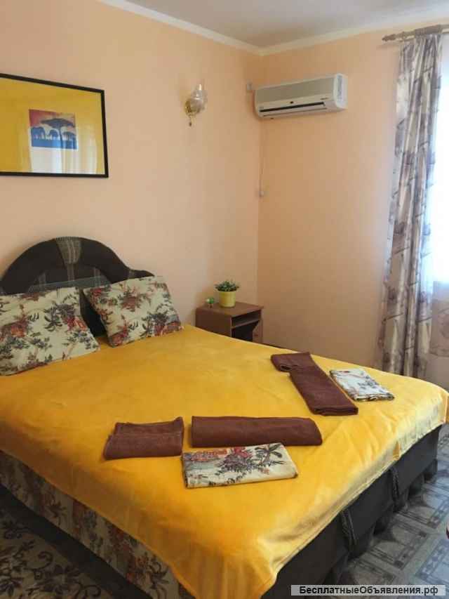 Гостиница (Эллинги) в Феодосии