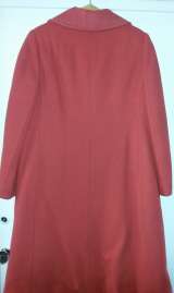 Пальто красное демисезонное, р.48-50, б.у в отличном состоянии