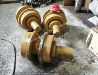 Каток поддерживающий 10411554 для бульдозера Liebherr PR734