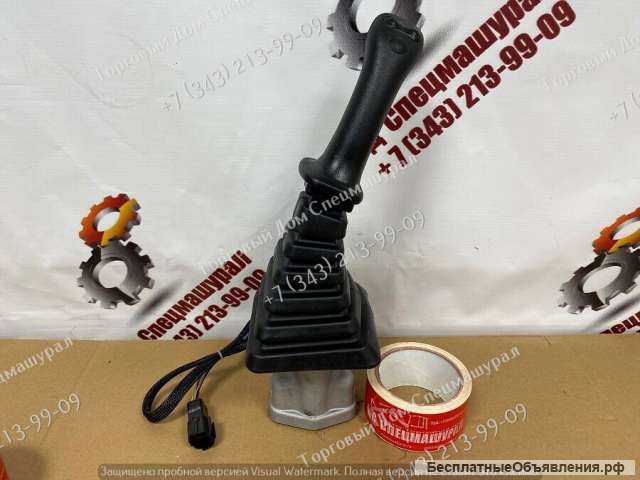 Джойстик левый 31Q8-20031 экскаватора Hyundai