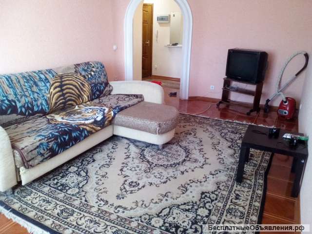 Сдаю 1 комнатную с мебелью техникой длительно с/з район пр Кулакова Школа Милиции Онкоцентр ф Восход